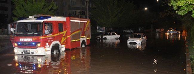 Ankara şiddetli yağmura teslim Sözcü