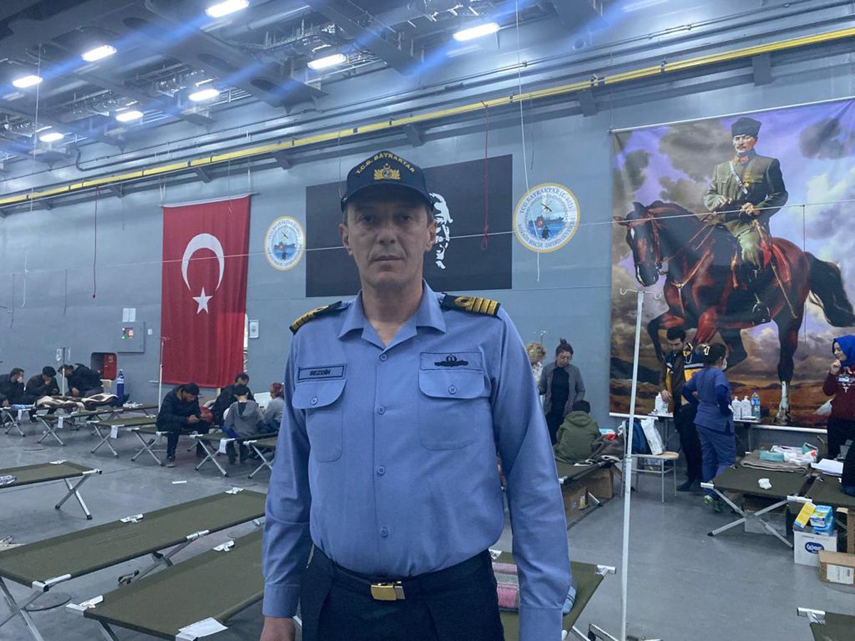 Tcg Bayraktar Ve Tcg Sancaktar Gemileri Sahra Hastanesi Oldu S Zc