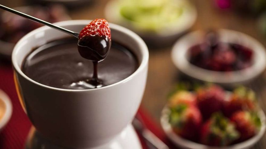 FondÃ¼ nasÄ±l yapÄ±lÄ±r? Ä°Åte evde Ã§ikolatalÄ± fondÃ¼ tarifiâ¦