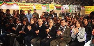 Türk bayrağını indiren 'O' kişi tutuklandı!