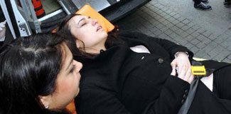 İstiklal'de bozuk zemin hastanelik etti