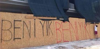 'Beni yık' yazan ünlü oyuncu kim