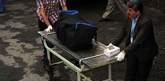 Beyoğlu'ndaki çantadan kadın cesedi çıktı!