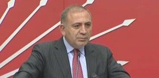 SÖZCÜ'nün manşeti TBMM'de