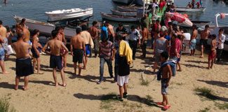 Denizde bonzai içti öldü!