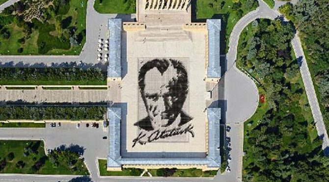 6 bin kişi ile Atatürk portresi