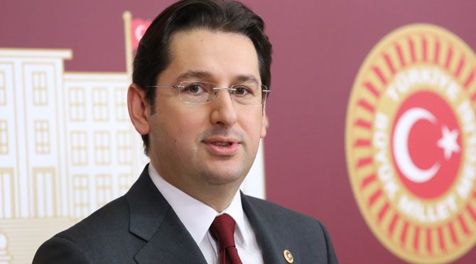 Şahıslar değil fikirler tartışılmalı