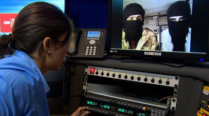 İngiliz IŞİD militanları CNN'de canlı yayında konuştu