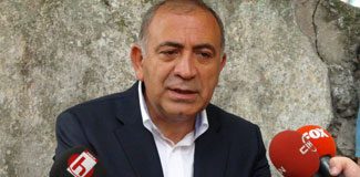 İhsanoğlu aleyhine broşür oyunu!