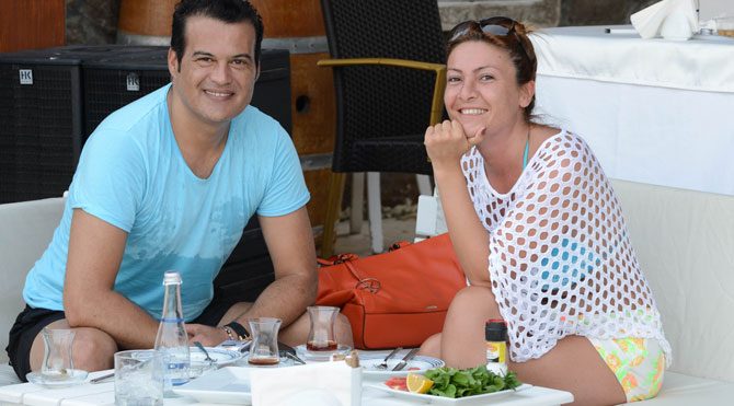 Hakan Peker artist oluyor