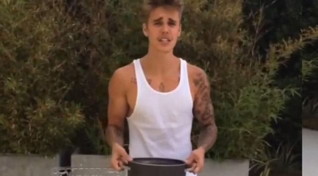 Justin Bieber, Obama'ya meydan okudu!