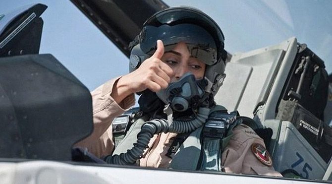 IŞİD'le savaşan kadın pilotu ailesi reddetti