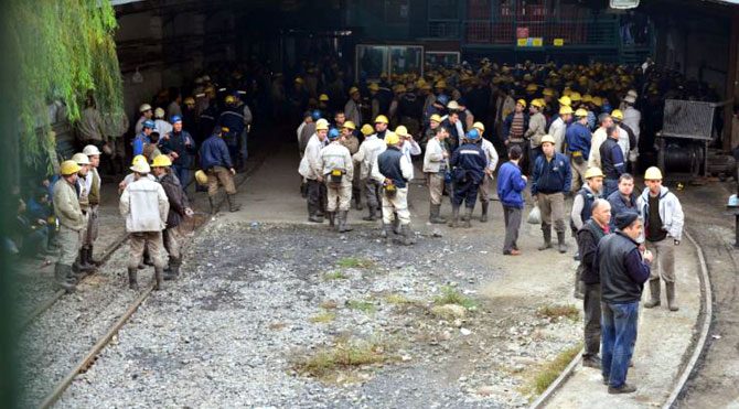 Kütahya'da 700 madenci işten çıkarıldı