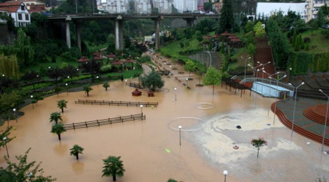Trabzon'da göl manzaraları!