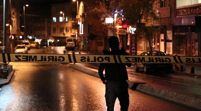 Olayı çekirdek yiyerek izlediler!