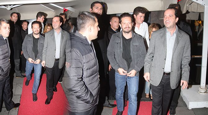 Ozan Doğulu Nişantaşı gecelerinde