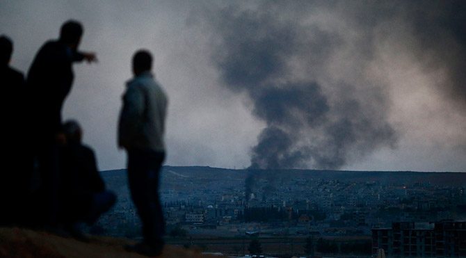 Yaralılar Kobani'den Türkiye'ye taşınıyor