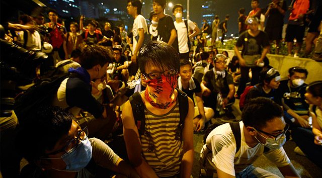 Hong Kong lideri: İstifa etmeyeceğim, göstericilerle görüşülecek