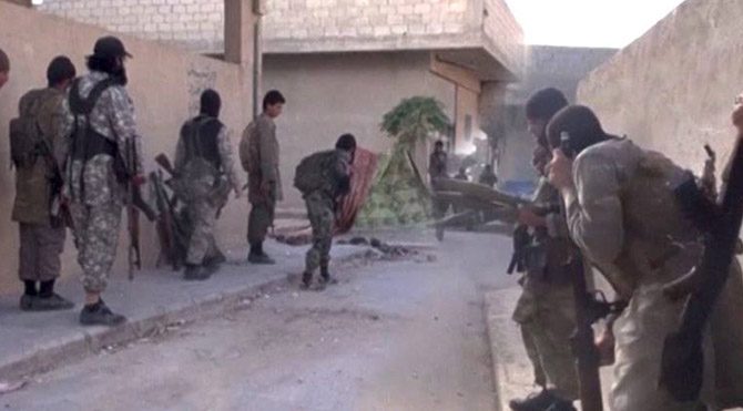 IŞİD Kobani'deki savaşın videosunu yayınladı