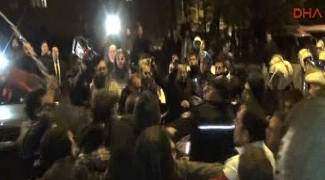 İsrail protestosuna polis müdahalesi