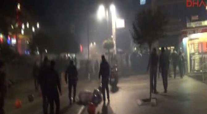 Kadıköy'de TOMA'lı müdahale!