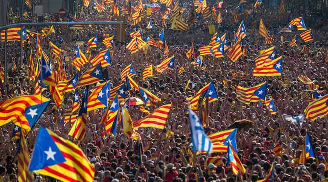 İspanya'da referandum trafiği başladı