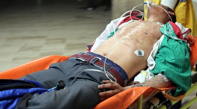 Önce helallik aldı sonra evini yaktı