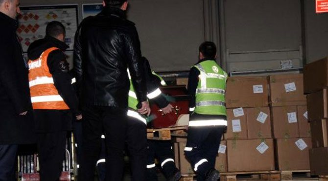 Sırp taraftarın cenazesini Bakan Kılıç uğurladı