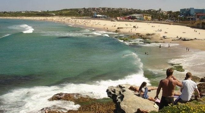 Sahilde bebek cesedi buldular