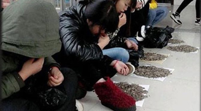 Çinli öğrencilere ilginç ceza