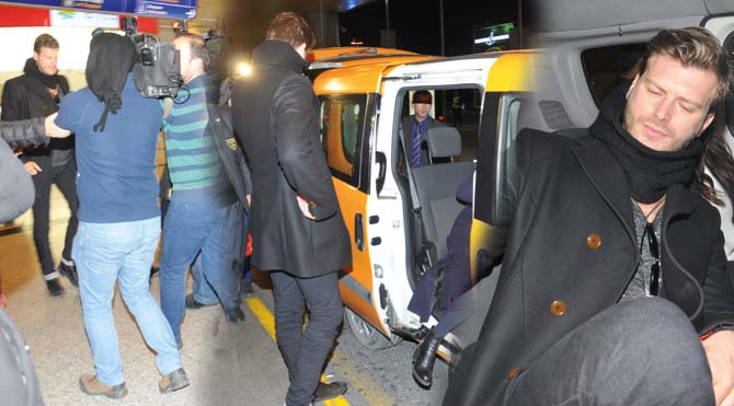 Kıvanç'a ‘Amerika’ya yerleşecek misiniz?’ diye soruldu