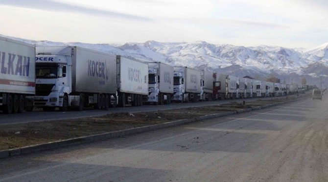 700 TIR 5 gündür bekliyor!