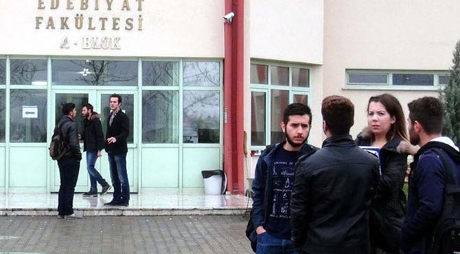 Öğrenciler ortada kaldı
