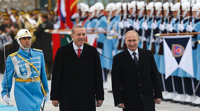 AB'den Türkiye'ye Rusya uyarısı