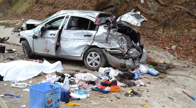 İnegöl'de feci kaza: 2 ölü