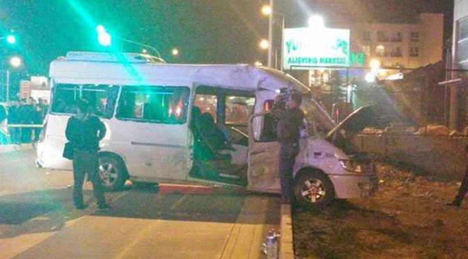 TIR dehşet saçtı: 19 yaralı