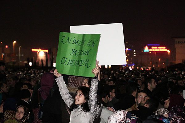 Fuat Avni yazdı eylem başladı - Sözcü