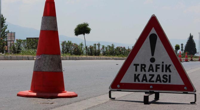 Manisa'da trafik kazası: 1 ölü, 1 yaralı