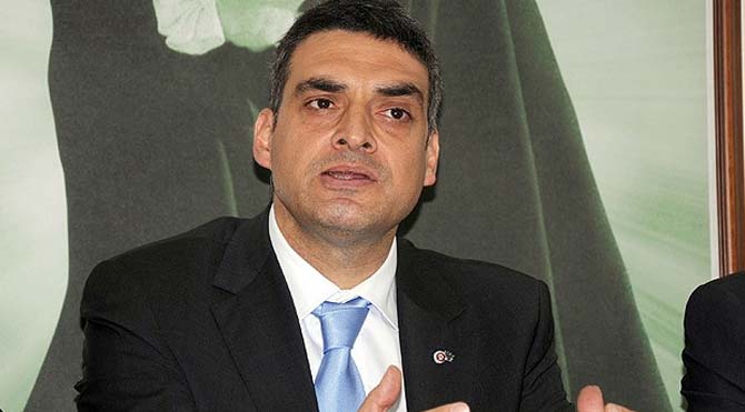 Umut Oran Sosyalist Enternasyonal'in başkan yardımcısı oldu