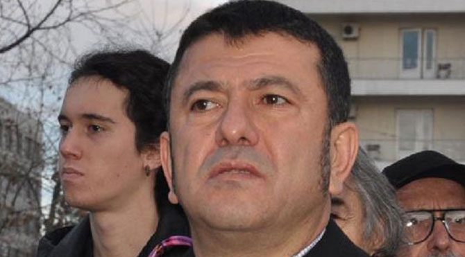 Veli Ağbaba: 'Partinin kurallarına uymayanlar gider'