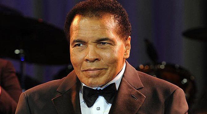 Muhammed Ali hastaneye kaldırıldı