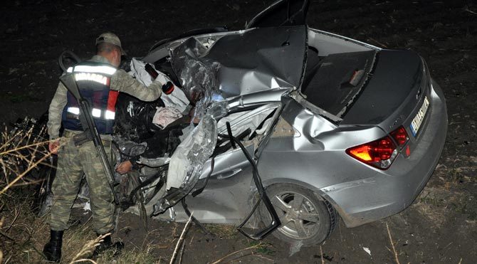 Osmaniye'de trafik kazası: 1 ölü, 2 yaralı