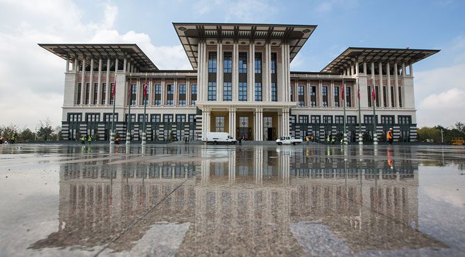 'Kaçak Saray'a bir dava daha!