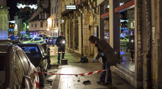 Fransa'da tekbirli saldırı: 11 yaralı