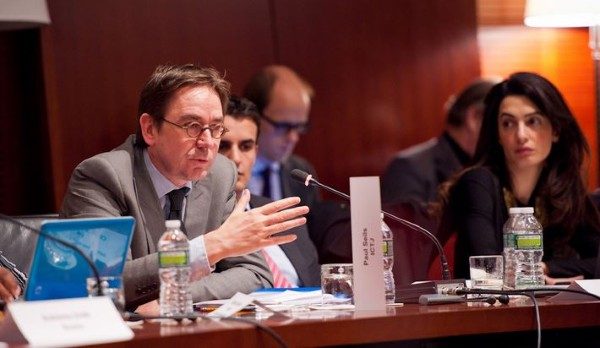 amal-alamuddin-4 (Custom)