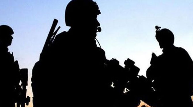 Foça'da bir asker şehit!