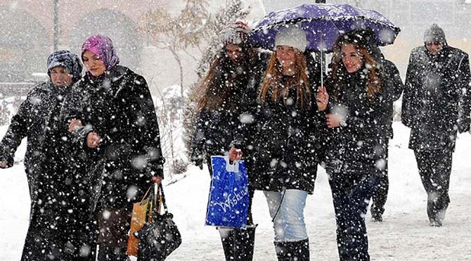 İstanbul yılbaşına karlı giriyor
