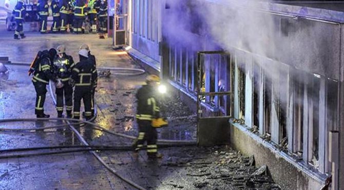 İsveç'te bir cami daha kundaklandı