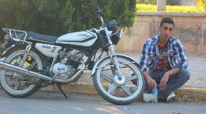  Motosiklet devrildi: 2 ölü