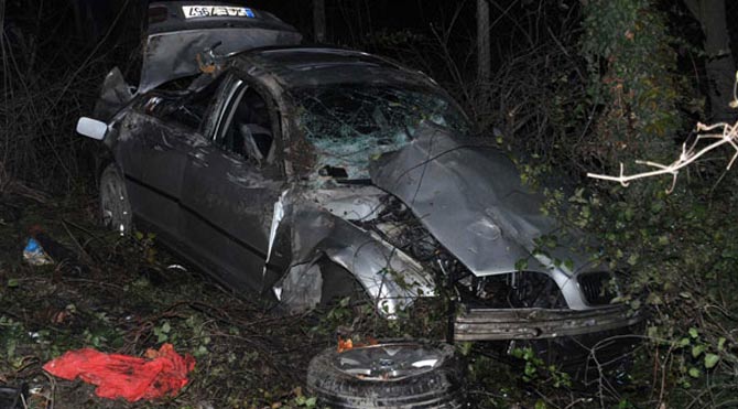 Sakarya'da korkunç kaza: 2 ölü, 2 yaralı